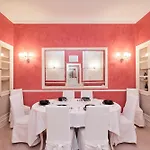 Luxury In Piazza Di Spagna