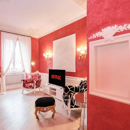 Luxury In Piazza Di Spagna Apartment *