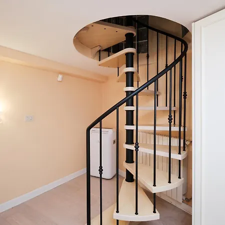 Luxury In Piazza Di Spagna Apartment Rome