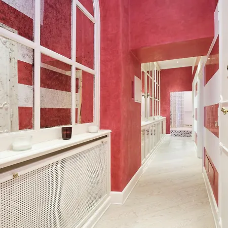 Luxury In Piazza Di Spagna