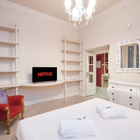 Apartment Luxury In Piazza Di Spagna